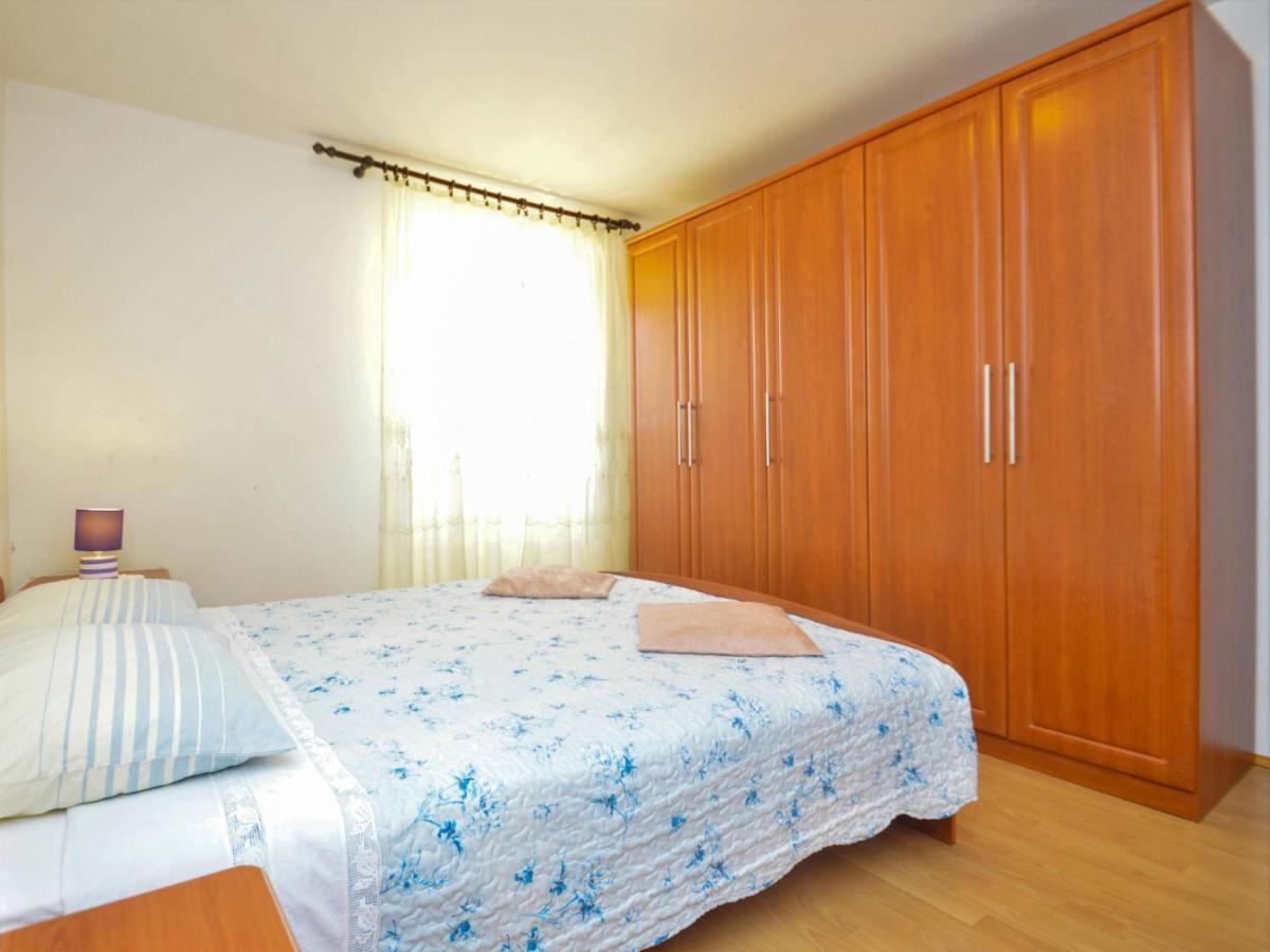 Holiday Home Laura - Pul470 By Interhome Pula Exterior foto